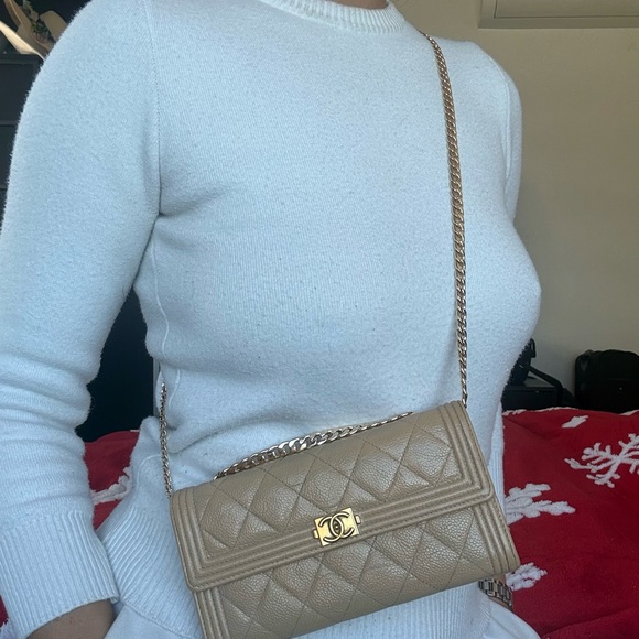 CHANEL Boy Cream Quilted Leather Wallet on Chain - Picture 11 of 14